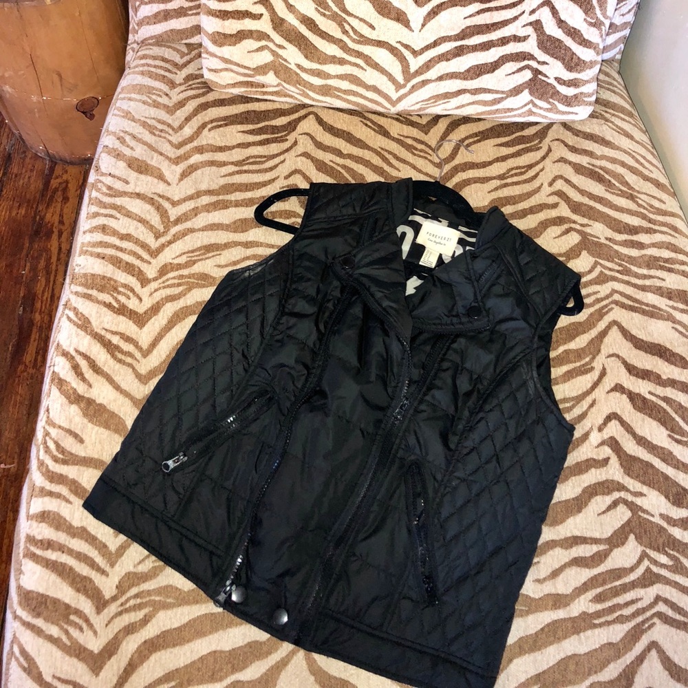 Forever 21 LA Windbreaker Vest